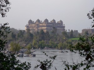 A 16th century palace over looks the Betwa River